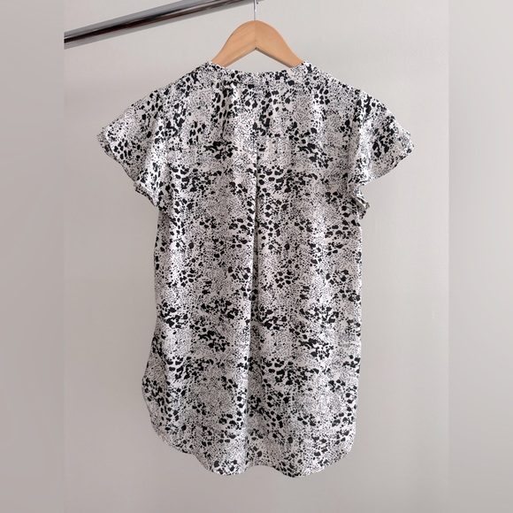 H&M Pleated Button Front Blouse - Picture 6 of 8